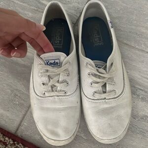 2 for 15$// White leather Keds